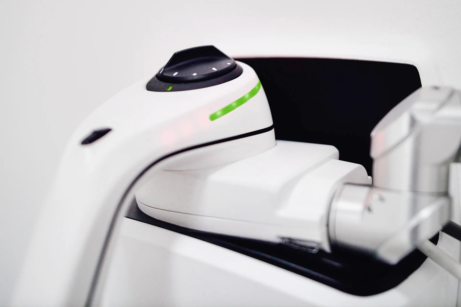 NAAMA's unique pico laser technology used in our successful tattoo removal treatment.